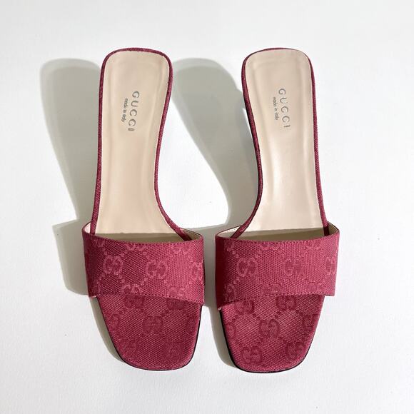 Gucci Vintage 1990s Monogram GG Logo Canvas Mule Slide heels in Plum Pink - Picture 2 of 12